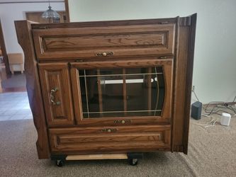 Entertainment Hutch