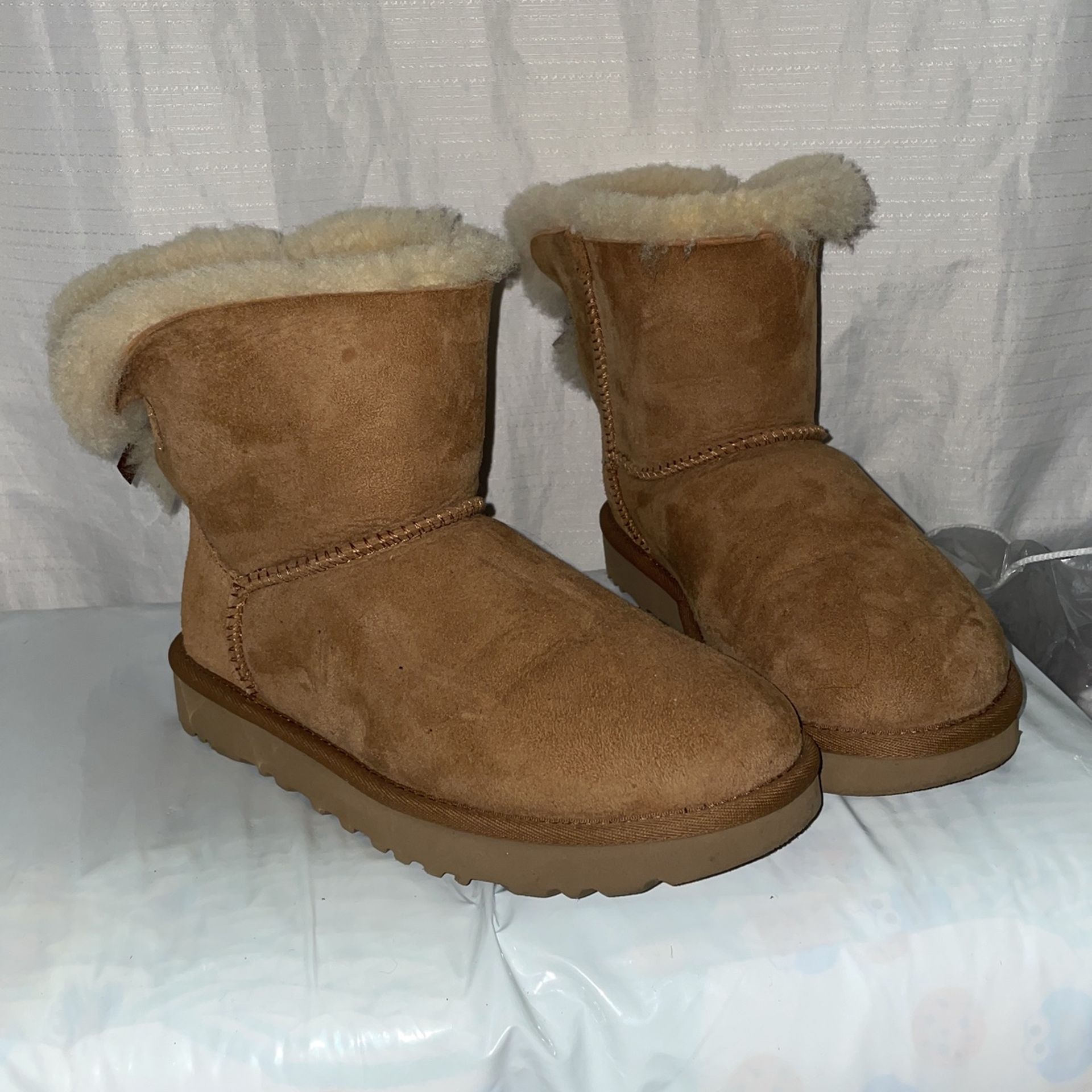 Woman Ugg Boots Size 6