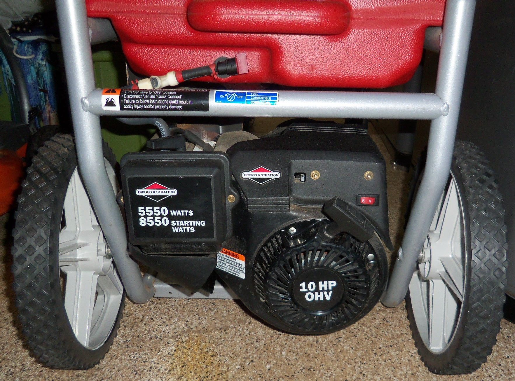 BRIGGS & STRATTON 5550 WATTS / 8550 STARTING WATTS 10HP OHV GENERATOR