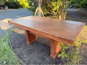 FREE TABLE