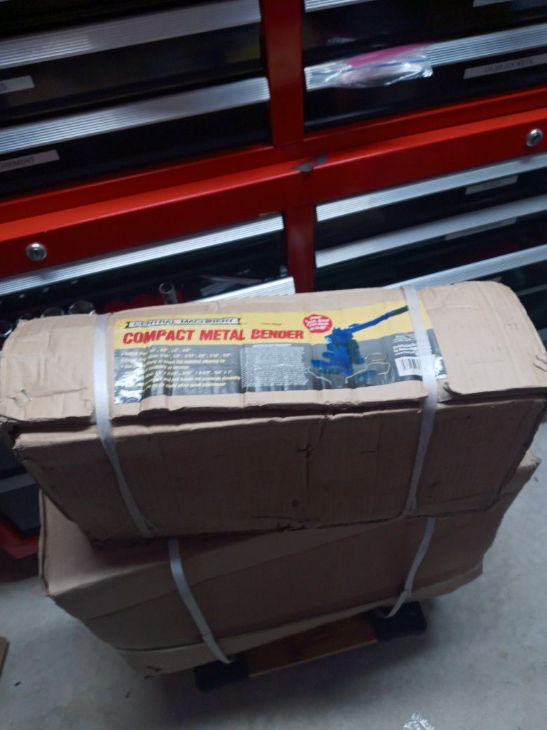 Compact Metal Bender