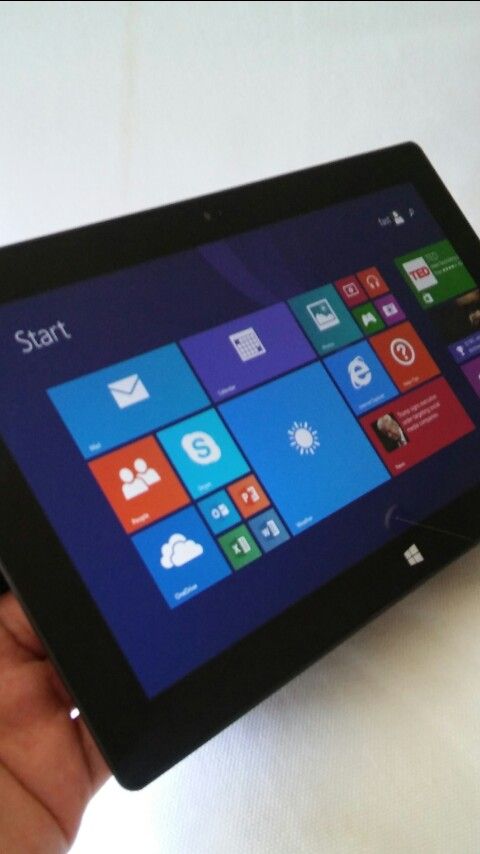 Microsoft Surface Rt 32gb. Laptop Tablet And Chargerg