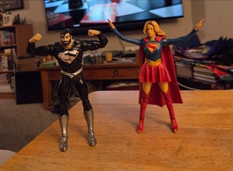 Solar Suit Superman and Supergirl McFarlane Toys action figures