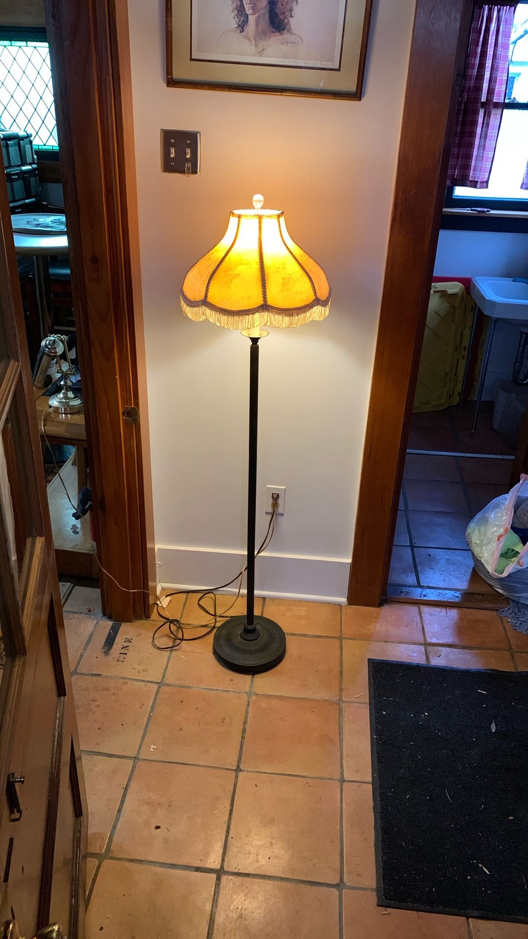 Antique Stand Up Lamp With Shade  