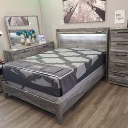 $10 Down Financing!!! BRAND NEW GREY QUEEN BED FRAME AND DRESSER!! 
