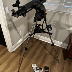 Celestron NexStar 102 SLT Computerized Telescope Bundle – WiFi + Accessories