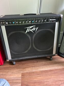 Peavey Renown guitar amp #2