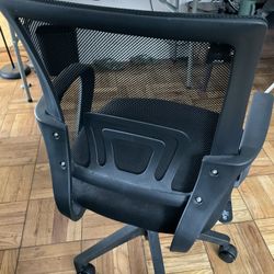 🪑 Ergonomic Mesh Office Chair – Great Condition