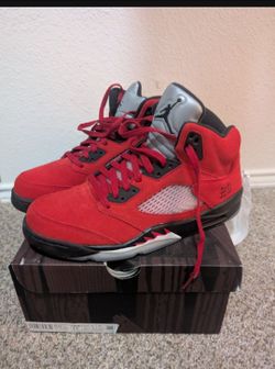 Jordan 5's & Jordan 6's size 11 shoes