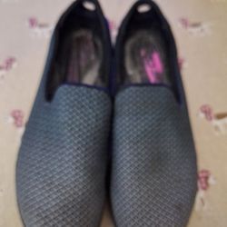 Women Skechers Goga Mat Technology Size 8.5. SN 14018 Gray PreOwned Good Condi $35