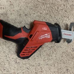 Milwaukee Hacksaw M12