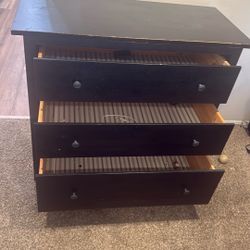 Cabinet Dresser (FREE)