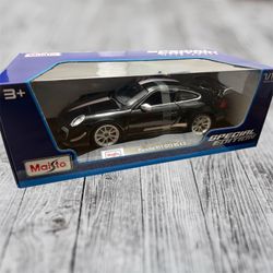 Maisto 1/18 Diecast Special Edition- Porsche 911 GT3 RS 4.0