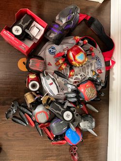 Disney parks Avengers Campus Spider Bot Bundle