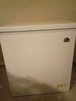 Igloo freezer