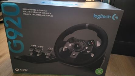 Logitech G920 Racing Wheel and Pedals for Xbox