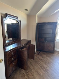 Solid Wood Bedroom Set