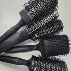 Set hairbrushes