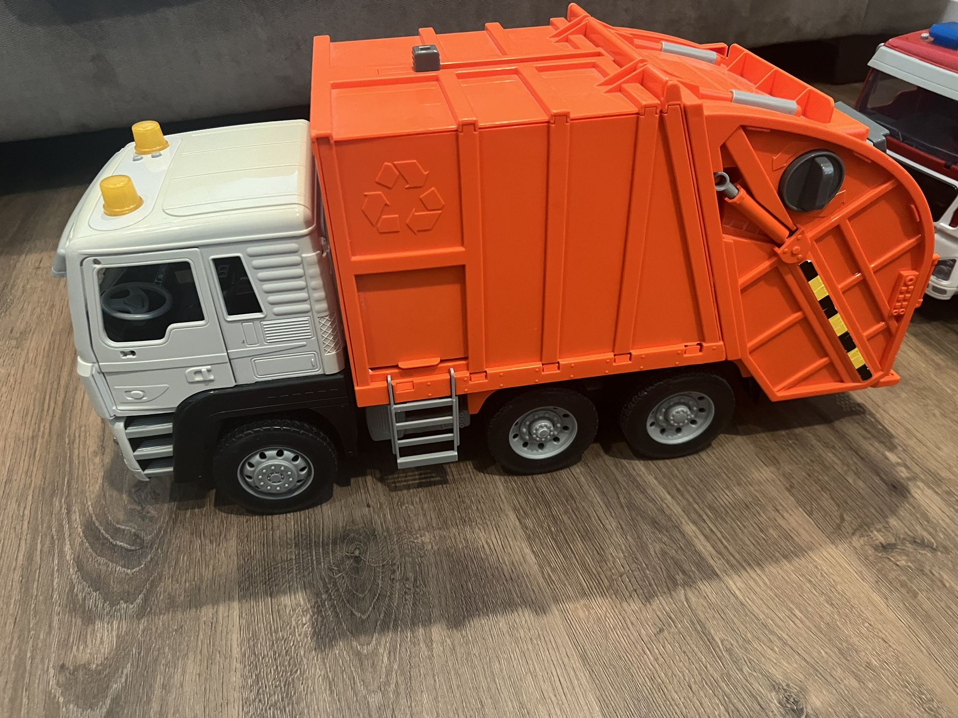 Toy Garbage Truck