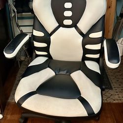 Fortnite Upright High back Ergonomic Gaming/Office Chair