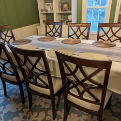 Trestle Dining Table With 8 Matching Chairs