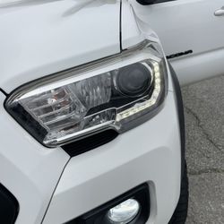 Tacoma Headlights OEM