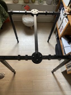 Piano stand adjustable