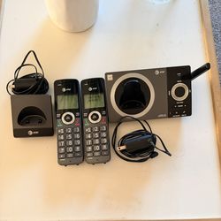 AT&T Cordless Phones – Complete Set