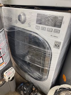 Lg Front Load Washer and Dryer Set Gas