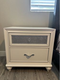 Nightstand / Bedside table - willing to negotiate price!