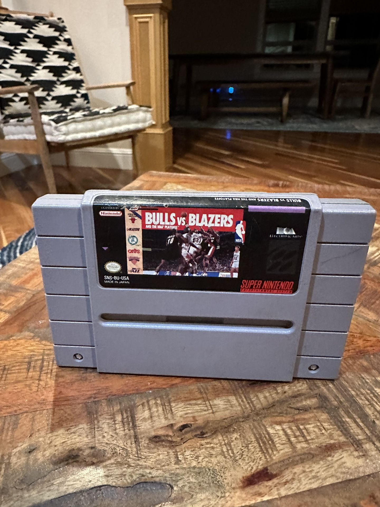 Bulls vs Blazers and the NBA Playoffs Super Nintendo SNES Game Tested