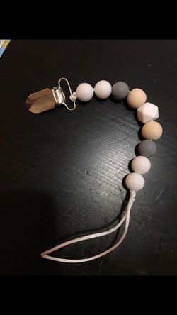 Pacifier clip silicone - natural and handmade