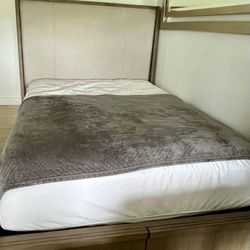 Queen Bed With Storage