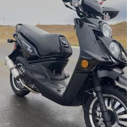2023 Riya Moped