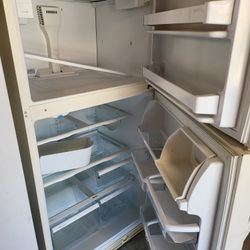 Kenmore Refrigerator 