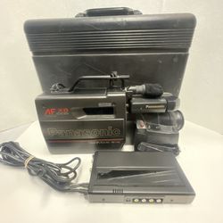 Panasonic OmniMovie FULL SIZE VHS HQ Camcorder PV-420D Case Charger - No Battery