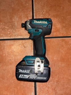 Makita 18V Brushless Impact Driver with Battery