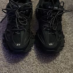 Balenciaga track LED 