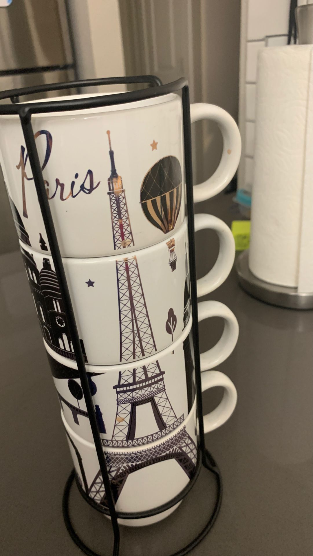 4coffee cups with holder