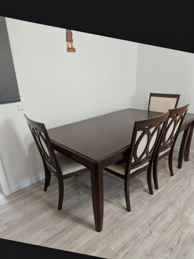 Dining Set From Bob's Furniture
