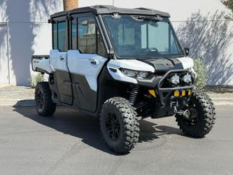 2025 Can-Am Defender Max Lone Star Cab Hd10