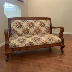 Antique Sofa Chair 
