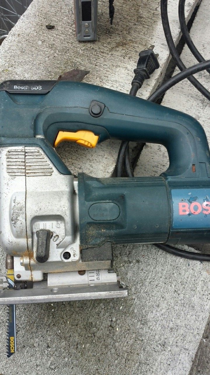 Bosch jigsaw model# 1587avs for Sale in Vancouver, WA - OfferUp