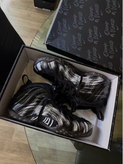 Nike Air Foamposite “Dream A World” Size 8.5
