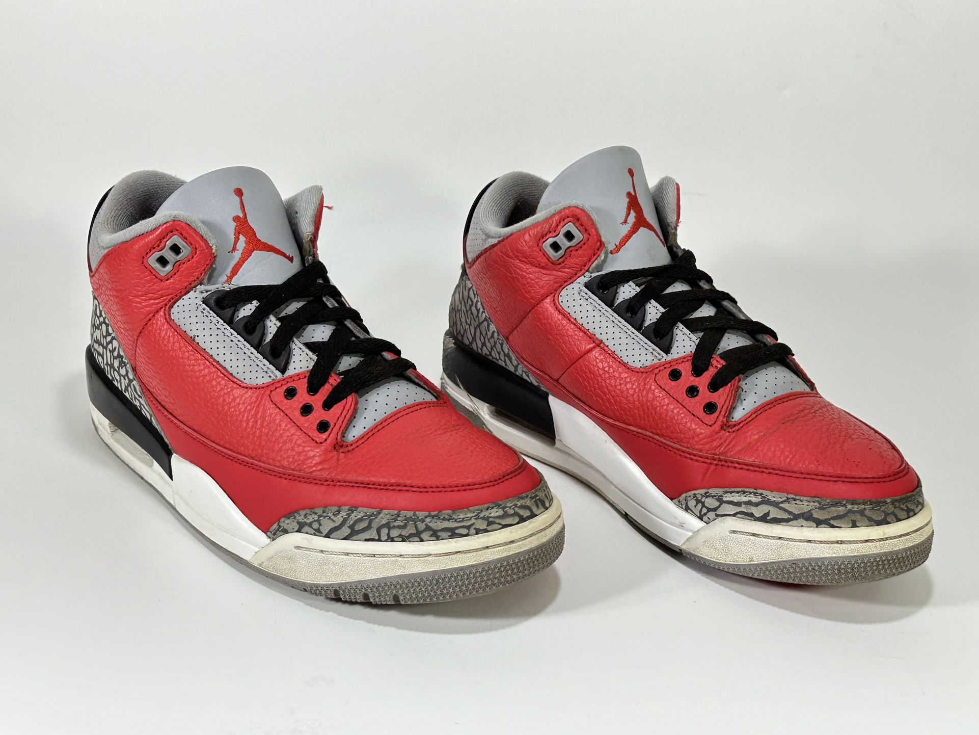 Nike Air Jordan 3 Retro SE Mid Unite OG III Red Cement ~ Size 9 ~