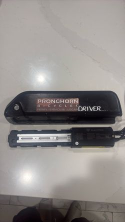 Macfox controller and battery