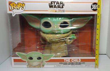 Funko Baby Yoda "The Child" Super Size 10"