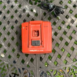 Hilti Charger 