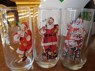 VINTAGE Coca Cola Santa Glass set of 3 series 2 93761
