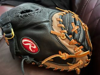 Baseball glove